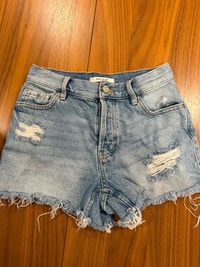 PacSun Vintage Cutoff 22in